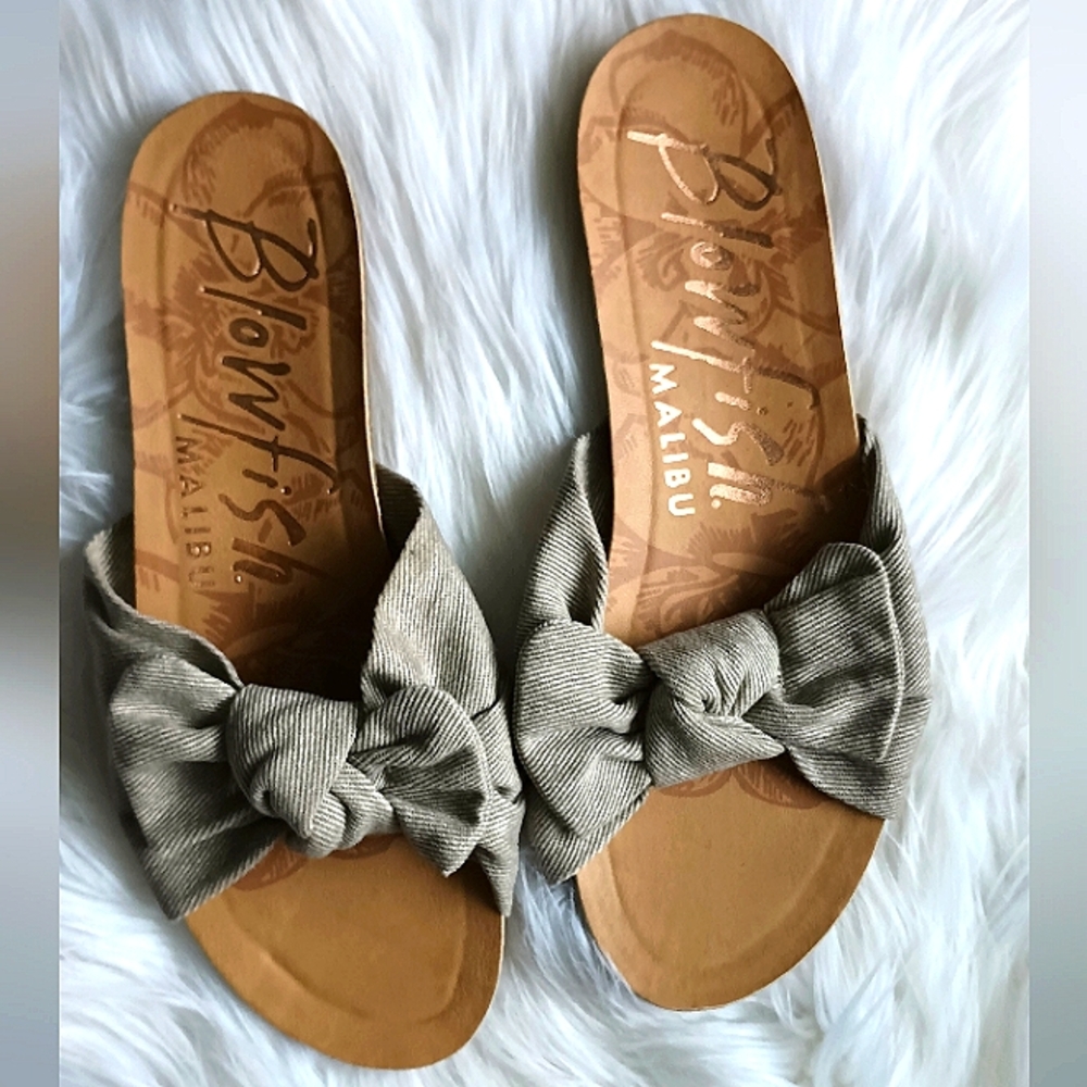 Blowfish Malibu Slides/Sandals with Bow (7.5)